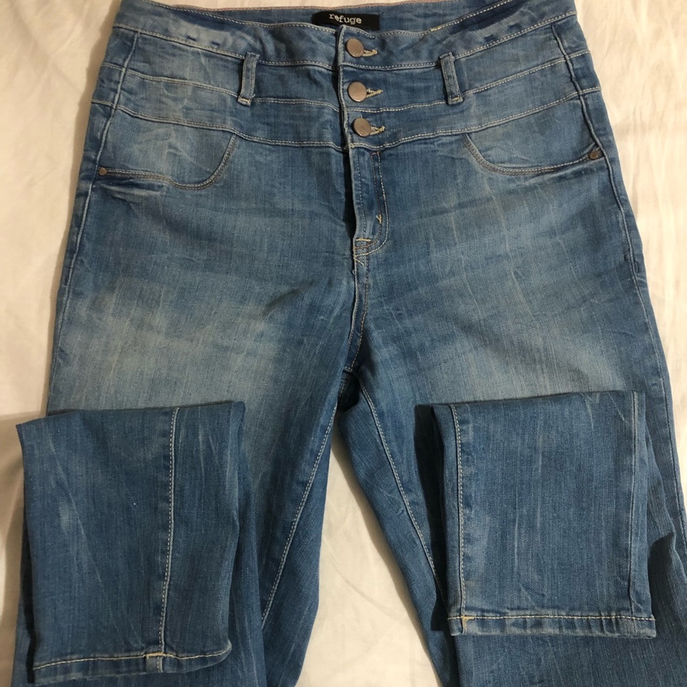 Front Button high waisted Refuge skinny jeans 12